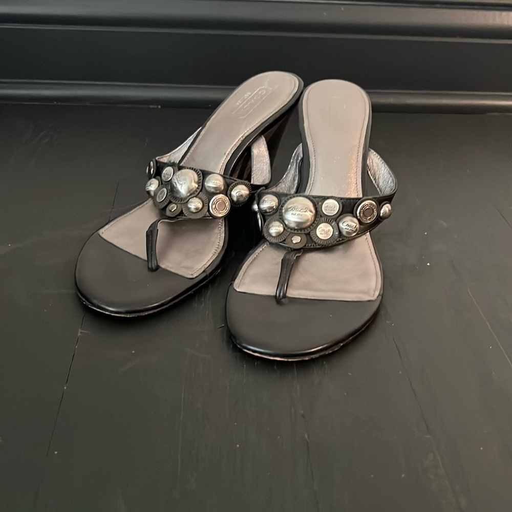 Coach black leather thong wedge heel sandal with silver hardware size 7 1/2